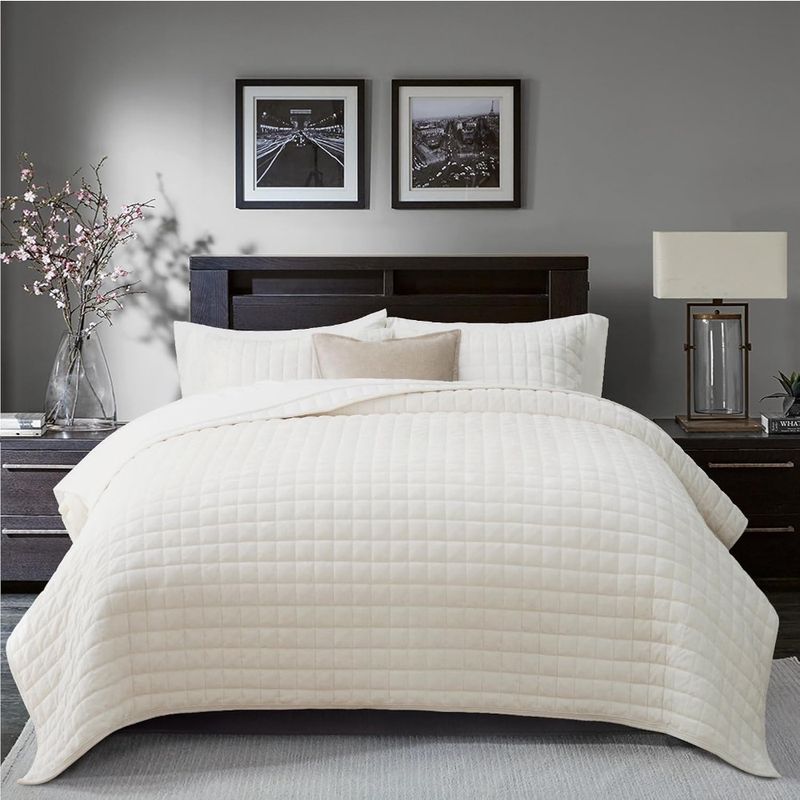 RECYCO Luxury Velvet Quilt Set Full Queen Size, Lightweight Velvet Comforter Set, Oversized Bedspread Coverlet Quilted B_voghion.com