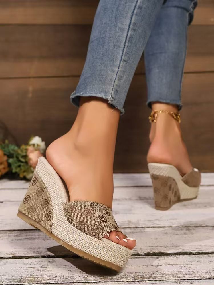 New denim flip-flops with thick soles, line and fish mouth_voghion.com