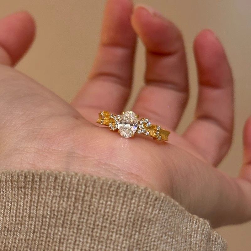 Golden Brushed Pigeon Starry Sky Diamond For Women, Light Luxury Niche High-end Index Finger Ring, Unique Ring_voghion.com