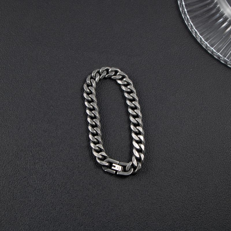 Bracciale da uomo in titanio cubano alla moda a sei lati in acciaio inossidabile spesso e lucidato di precisione CE618_voghion.com