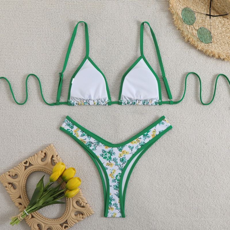 bikini Woman With Floral Split Neck Strap_voghion.com