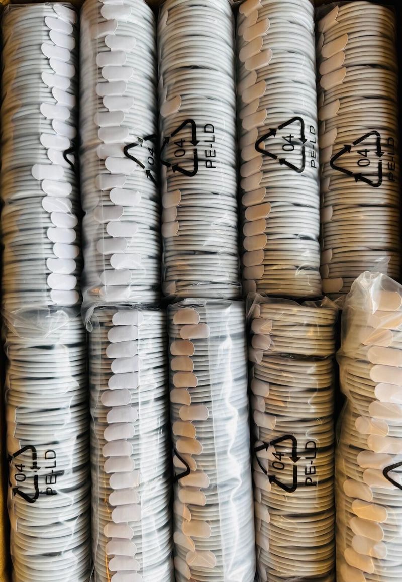 Chargeur USB type C en gros pour iPhone/Samsung, lot de câbles en vrac, mural_voghion.com