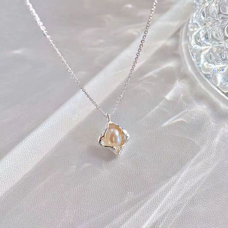 Collier de perles en métal irrégulier en argent pur, style féminin, tempérament de niche, sensation de douceur et de luxe, meilleur_voghion.com