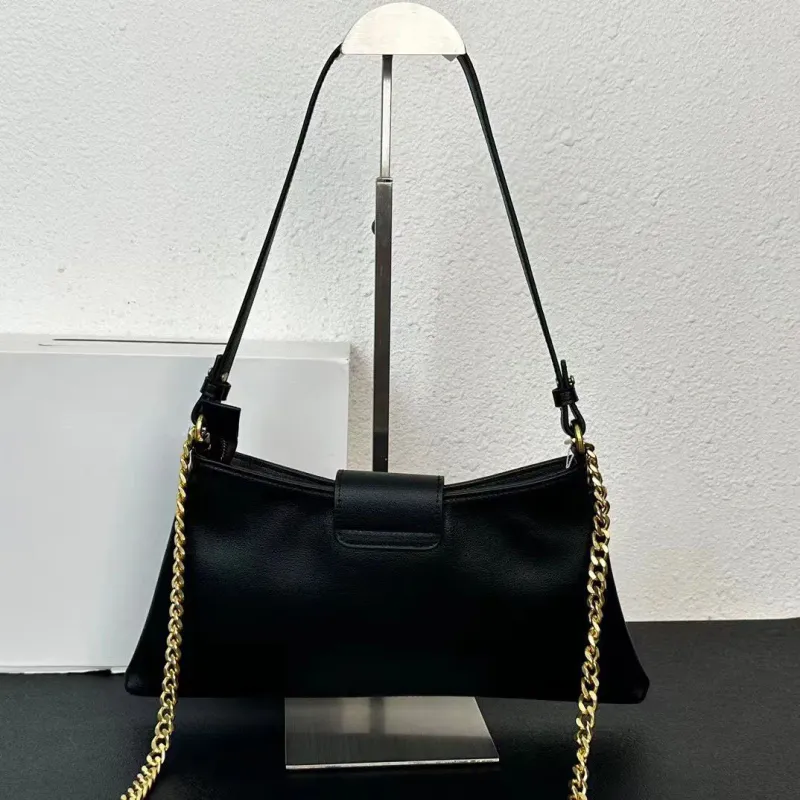La borsa alla moda Armpit del 2025, con tracolla staccabile e catena con bottone dorato, è nobile ed elegante._voghion.com