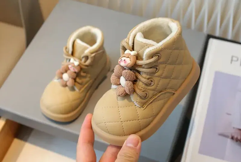 Novo 2024 Inverno Crianças Neve Quente Pelúcia Criança Meninos Antiderrapante Moda Bebê Meninas Botas Crianças Sapatos de Algodão_voghion.com