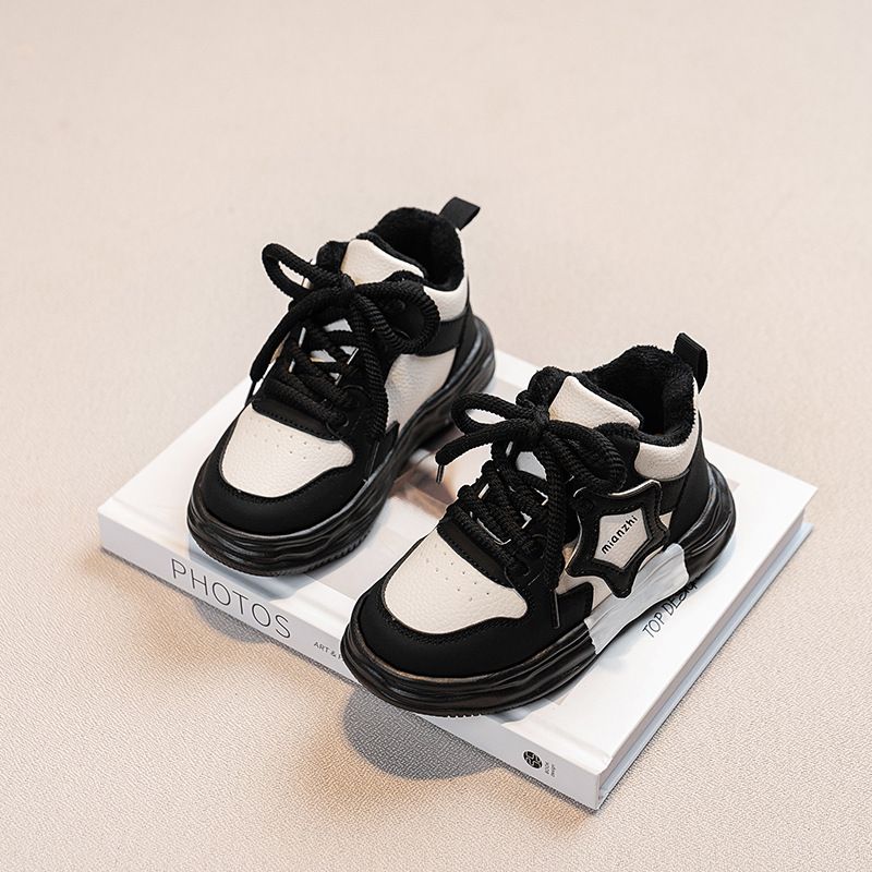 Autunno e inverno 2025 per bambini, nuovi modelli di scarpe sportive per bambine con isolamento in peluche, due pannelli in cotone per bambini_voghion.com