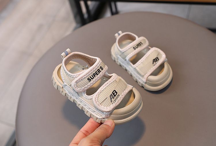Sandali estivi 2024 nuovi alla moda per bambini piccoli, sport da spiaggia, ragazze, suola morbida, antiscivolo, scarpe per bambini_voghion.com