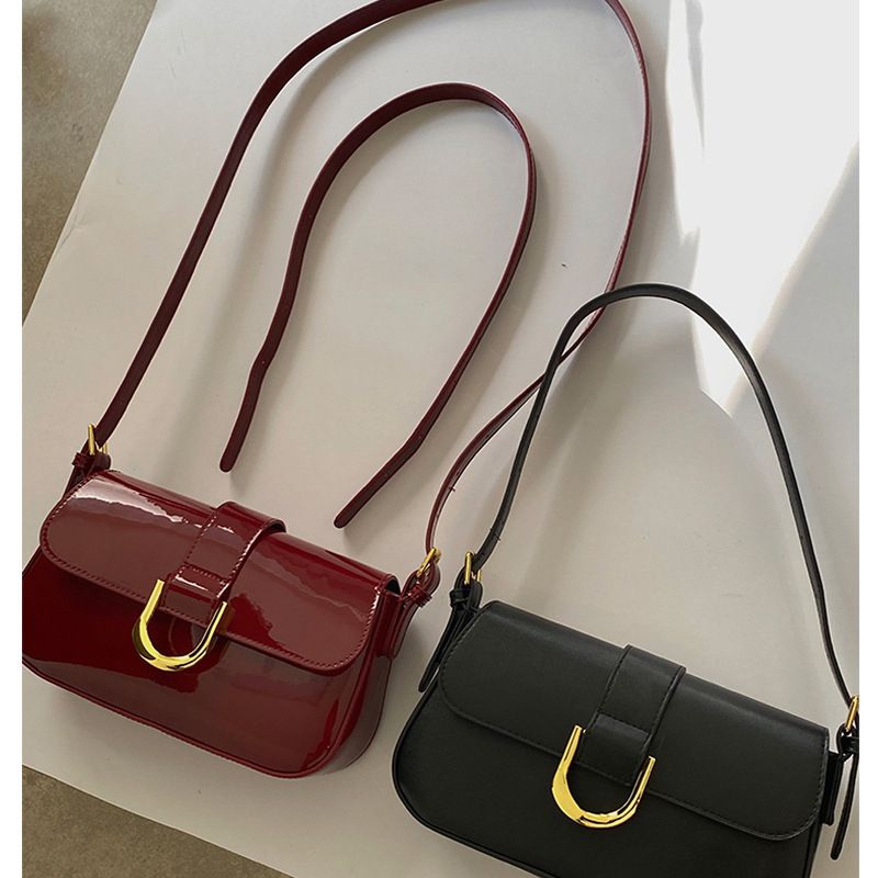 Borsa di alta qualità per donna in bordeaux con morsetto, borsa alla moda, borsa a tracolla sottobraccio, borsa a tracolla_voghion.com