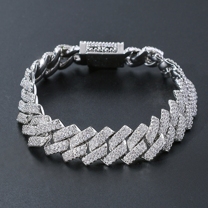 2023 Nueva venta Hip Hop con incrustaciones de agua Diamante Decoración de la mano Barra para hombres Cadena cubana 14 mm Diamante Pulsera de lujo personalizada_voghion.com