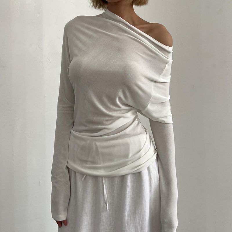 Nuovo top a maniche lunghe in maglia da donna in stile autunnale, un design elegante, abbinato a una maglietta hot girl con spalle scoperte_voghion.com
