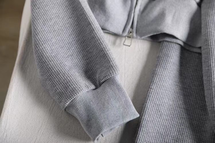 Abbigliamento da donna alla moda e anti-età, tuta sportiva piccola, felpa con cappuccio slim con pantaloni a gamba larga, tuta casual a due pezzi_voghion.com