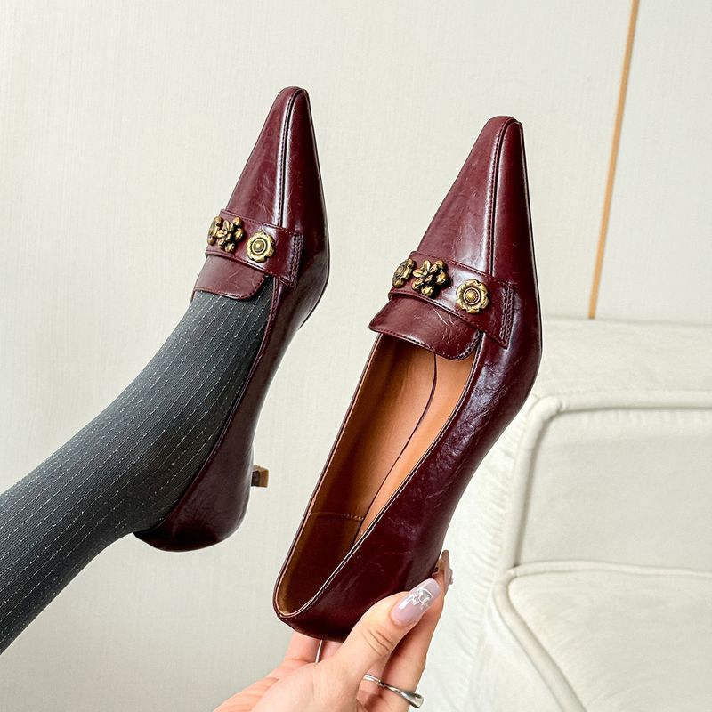 Scarpe da donna in pelle con tacco basso, comode, con punta a punta, sottili e rosse, con fibbia in metallo autunnali_voghion.com