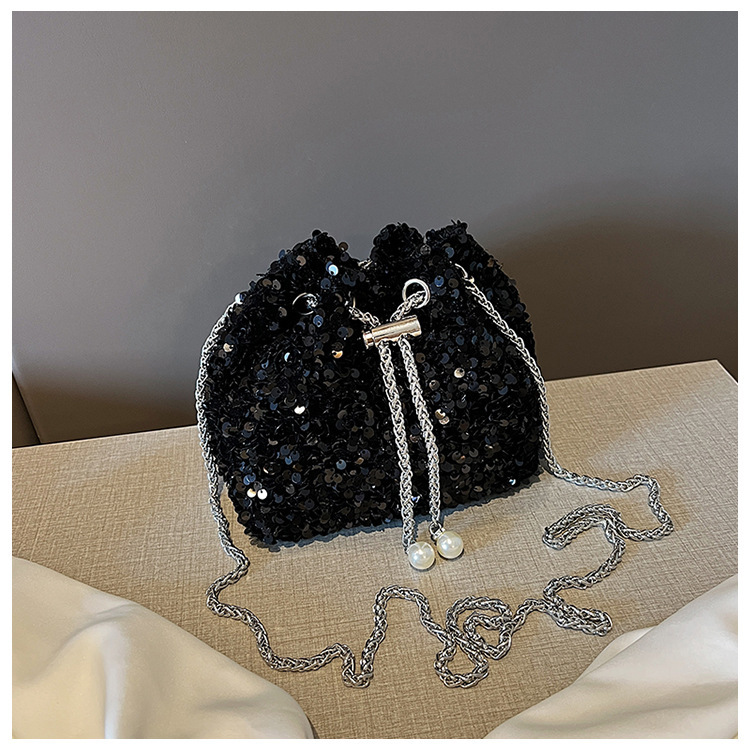 Moekas ja isikupärastatud litrikott naistele 2024. aastal. Uus Korea versioon Bucket Bag Stiilne õlakott Trendikas Crossbody õhtusöögikott_voghion.com