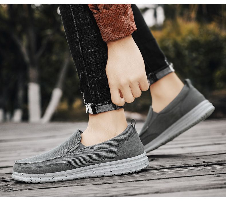 Nouveaux mocassins en toile de grande taille, chaussures décontractées en tissu populaires pour le printemps et l'été, chaussures pour hommes ultra légères_voghion.com