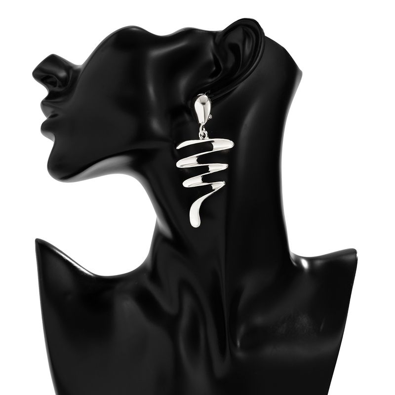 Minimalist Çizgiler Retro Düzensiz Püskül Kavisli Kolye Damla Küpeler Zarif Seksi Stil Benzersiz Kişilik Kadın Kulak Çivili Küpeler_voghion.com