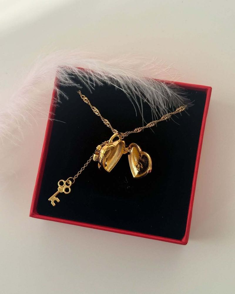 Women's Jewelry Bow Opening And Closing Necklace Album Frame Love Lock Necklace Key Necklace Real Gold Plated Color Preservation_voghion.com