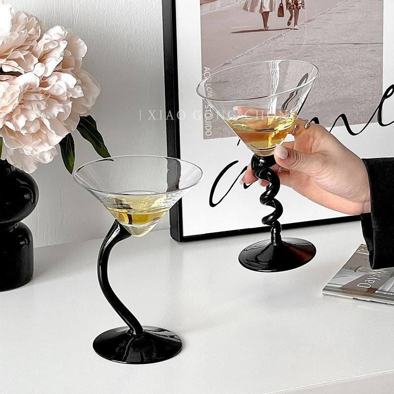 Bicchiere da Martini di alta qualità, design creativo di nicchia, calice nero per champagne e cocktail_voghion.com