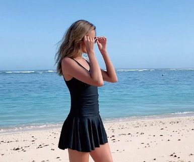 Traje de baño conservador de una pieza con estampado de cerezas para mujer, de talla grande, que cubre el vientre y adelgaza las aguas termales_voghion.com