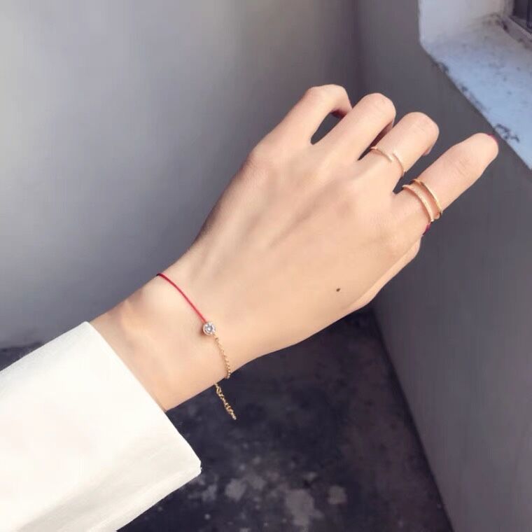 Bracciale francese in argento puro placcato oro rosa e diamanti incastonati. Rosso con un singolo diamante. Rosso fortunato per..._voghion.com