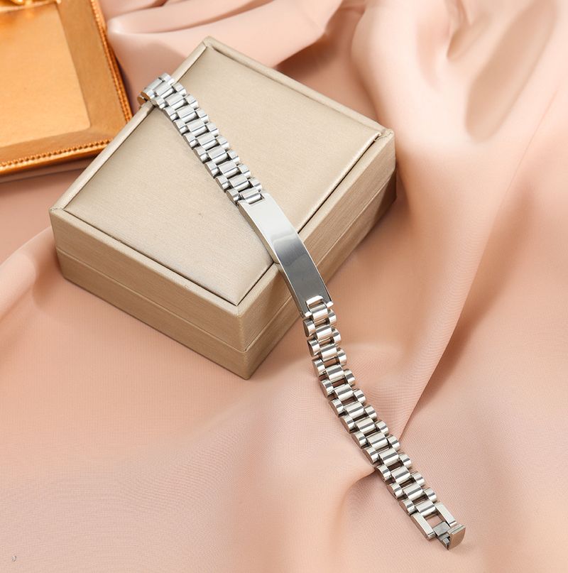 Kedja i rostfritt stål med böjt märkesgraverat klockarmband_voghion.com