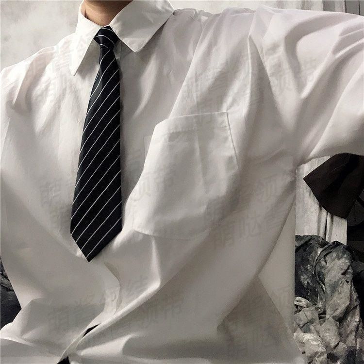 Maglietta corta piccola stampata a righe versatile nicchia cravatta pigra stile college vintage unisex elegante_voghion.com