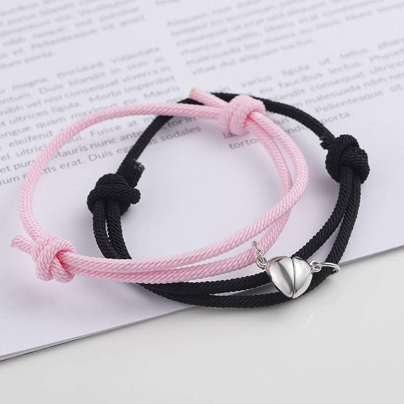 Simple Style Heart Shape Wrapped Yarn Alloy Magnet Woven Chain String Bracelets Wholesale_voghion.com