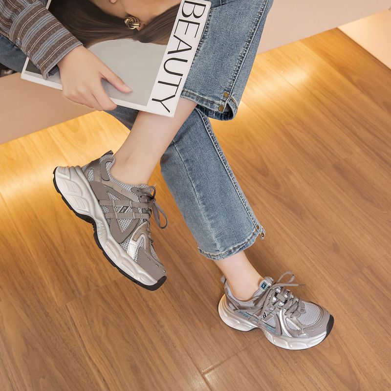 Dad's Shoes, Women's 2025 Spring New Korean Version, Versatile, Small, Lightweight, Height Increasing, Thick Sole, Eye-catching, Small Sports Shoes,_voghion.com