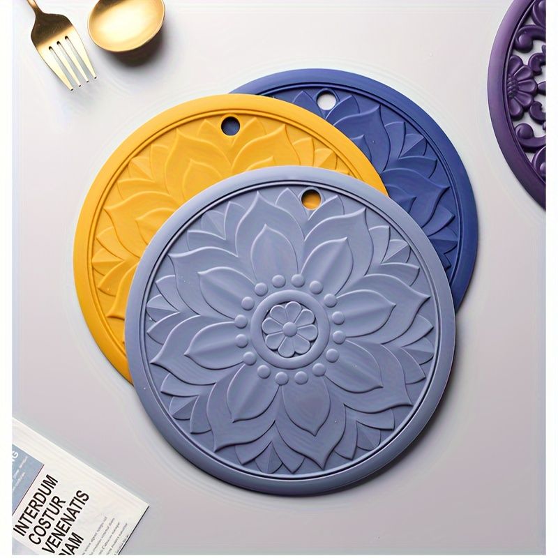 Awoo Silicone Trivets Set Of 3 Heat Resistant Hot Pads Multifunctional Kitchen Pot Holders For Countertop Protection138_voghion.com