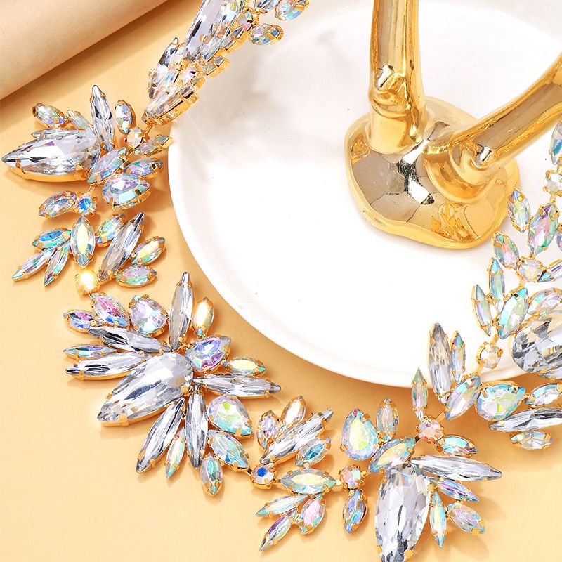 New Exaggerated Design Sense Rhinestone Collarbone Chain Banquet Versatile Accessory Necklace_voghion.com