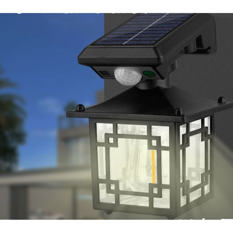 Intelligente Sensor-Solarenergie-Bi-wasserdichte Straßenbeleuchtung für den Innenhof einer Villa, zu Hause, im Freien auf einem Balkon_voghion.com