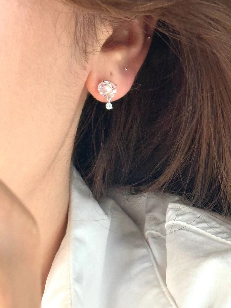 Tiqis minimalistisches Nischendesign, ovales funkelndes Zirkonium für Frauen, aus reinem Silber, Tränenflecken im koreanischen Stil, blau_voghion.com