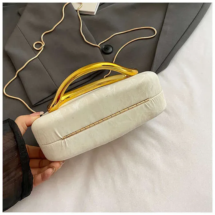 Borsa a tracolla piccola per donna, versatile, quadrata, in metallo rosso vino, per feste_voghion.com