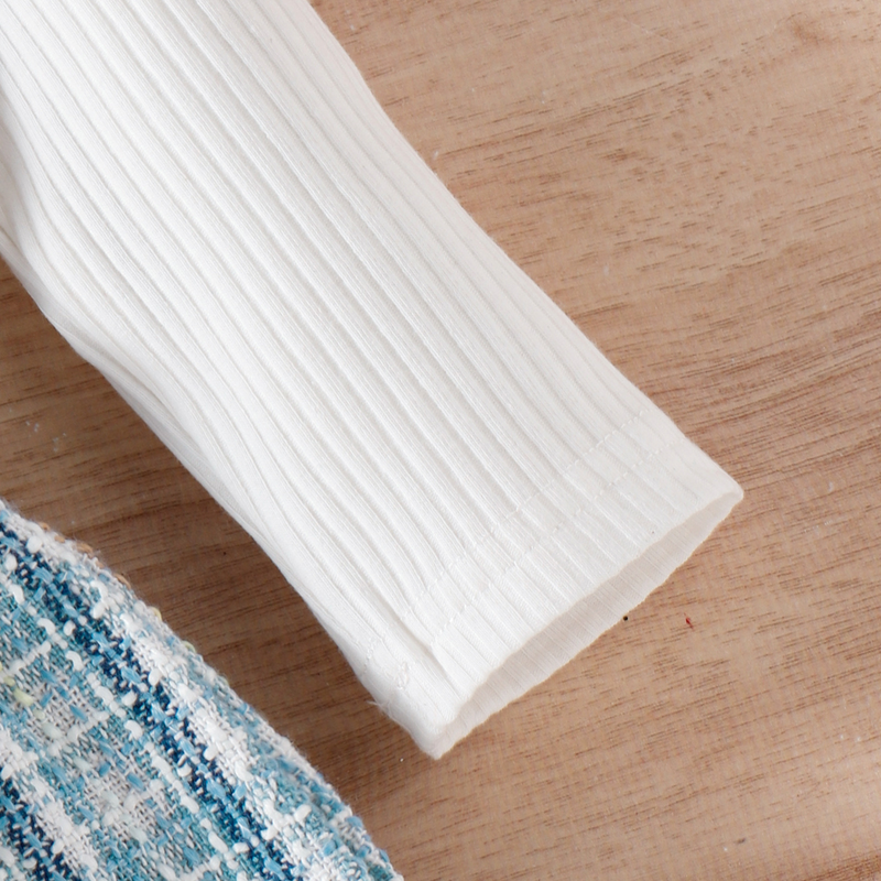 Girls set, small and medium-sized girl pit stripe high necked long sleeved top+small fragrant checkered short skirt_voghion.com