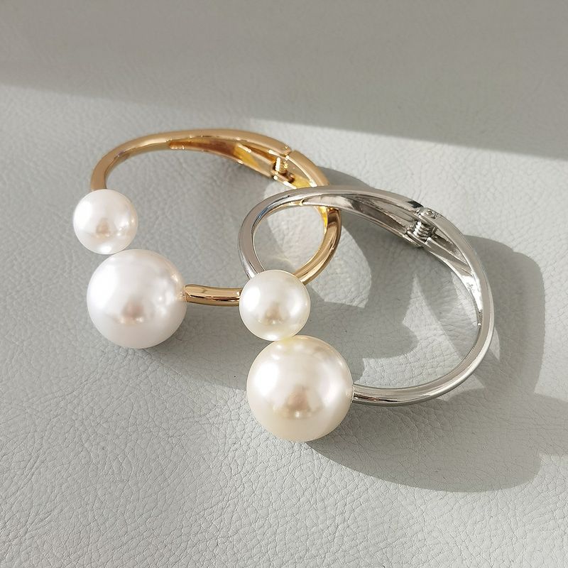 B2256 Hot selling Pearl Spring Open Modieuze, Kleine Zoete, Coole en Gepersonaliseerde Armband_voghion.com