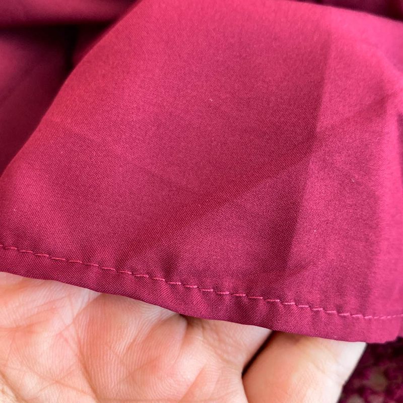 Falda larga de terciopelo con cuello alto, encaje y perla de una sola botonadura para mujer_voghion.com