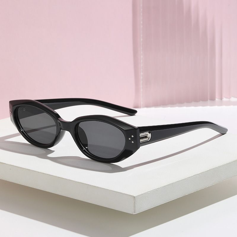 G M for both men and women Jennie, the same cat eye high-end feeling summer sun protection star style sunglasses_voghion.com