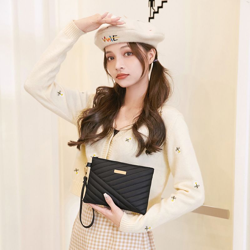Embroidered mobile phone bag small package large capacity women's bag fashionable all match handbag_voghion.com