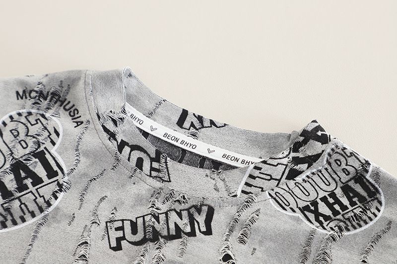 Sommerkleid 2025 Neues Kinderjungen-Baby-Bärenkopf-Piercing Kurzarm-Zweiteiler_voghion.com
