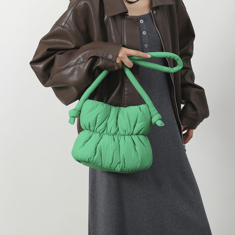 2025 Nuovo design a nido d'ape plissettato, borsa a secchiello imbottita, versatile e casual, in piumino di cotone_voghion.com