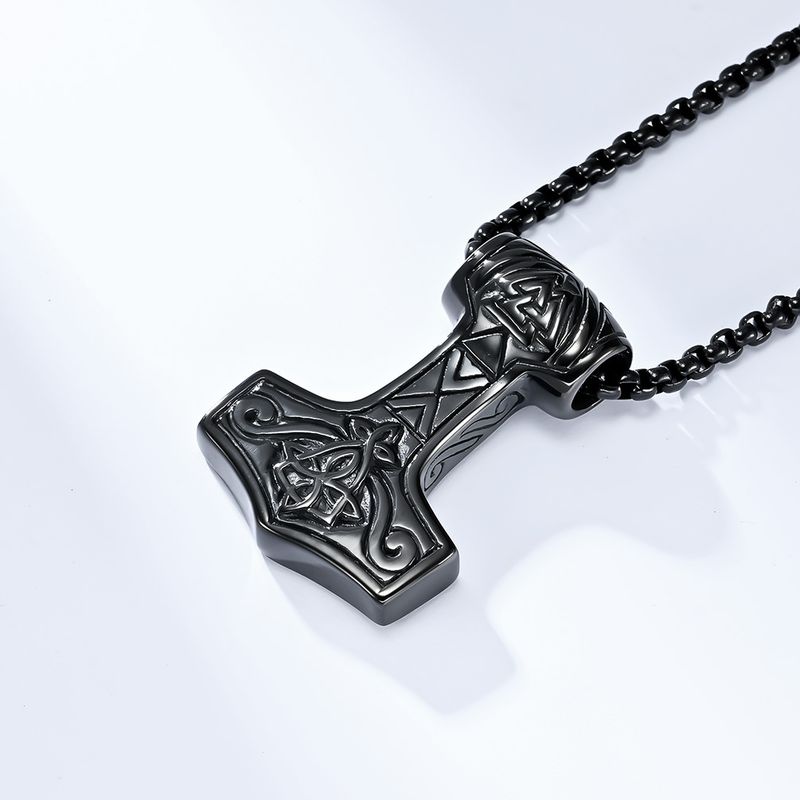 Retro Nordic Viking Triangle Solmu Thorin vasara Titaaniteräs Kaulakoru Crossbridge Verkkokaupan ruostumattomasta teräksestä valmistettu koruriipus_voghion.com