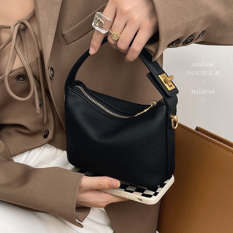 Niche Design Lunch Box Cloud Simple Handbag Crossbody PU Soft Leather Popular Small Square Bag_voghion.com