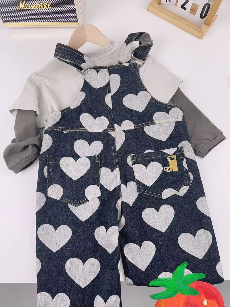 Abbigliamento per bambini Felpa girocollo con stampa a cuore e colori coordinati per bambine Salopette in denim due pezzi_voghion.com