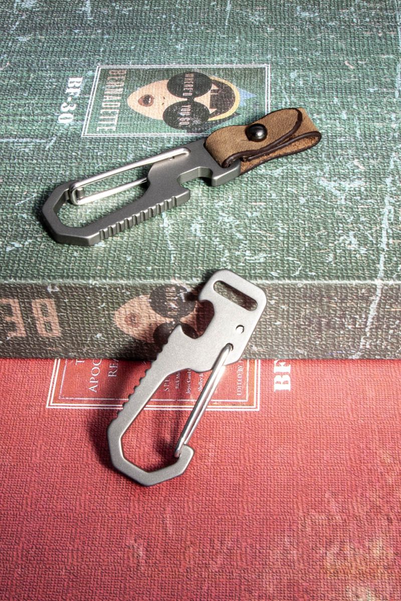 Porte-clés de voiture en alliage de titane pour homme, pendentif, anneau, porte-clés, taille, créatif, simple, style printemps_voghion.com