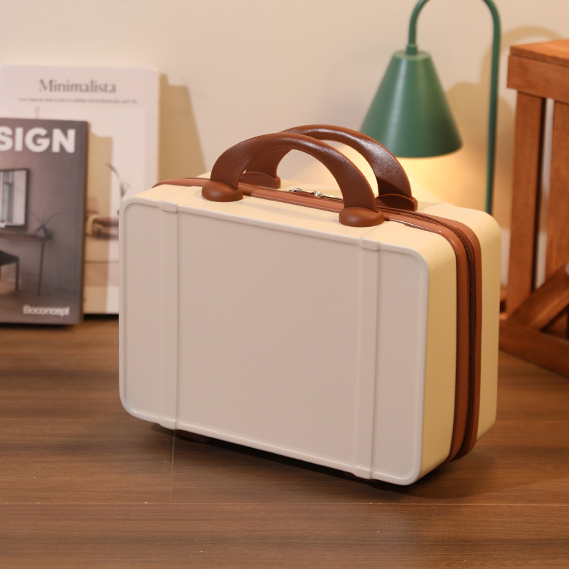 Bonbonfarbener Kontrast mit märchenhaftem Handgeschenk in Volltonfarbe, durchsichtige Reisebox, Mini-Koffer mit Reißverschluss_voghion.com