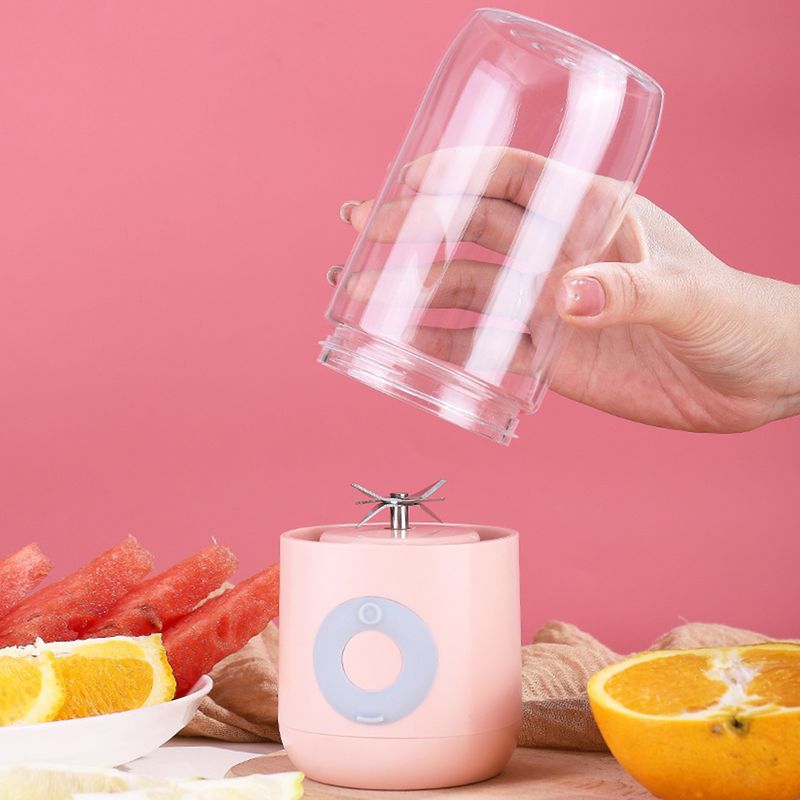 Langmayue Electric Juicer Rotation Συμπαγές μέγεθος Σχέδιο Sharp Blade Επαναφορτιζόμενο Mini Electric Fruit Blender Ασύρματο αποχυμωτή-Λευκό_voghion.com