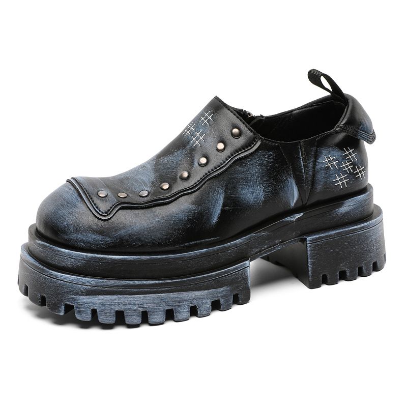 Gothic Nieten Beliebte Lederschuhe Derby-Schuhe Low-Top Dickbesohlte Erhöhung Casual Herrenschuhe_voghion.com