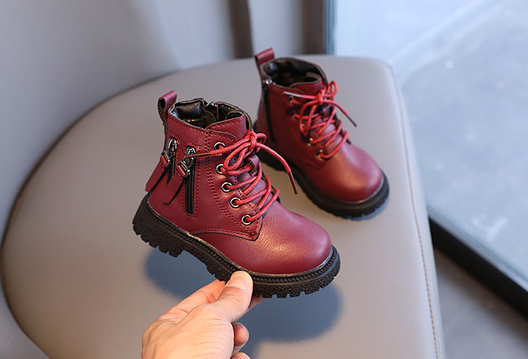 Scarpe per bambini Autunno e inverno Stivali Martin in velluto Scarpe piccole e calde in pelle Stivali corti grandi in cotone per ragazze_voghion.com