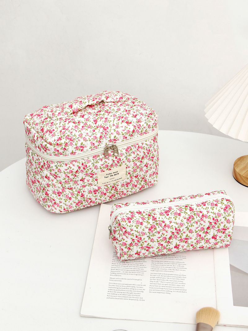 Ins Style Frische und süße Blumen-Make-up-Tasche, süße Kulturtasche für Studenten mit großer Kapazität, tragbare Aufbewahrungstasche für die Hautpflege_voghion.com