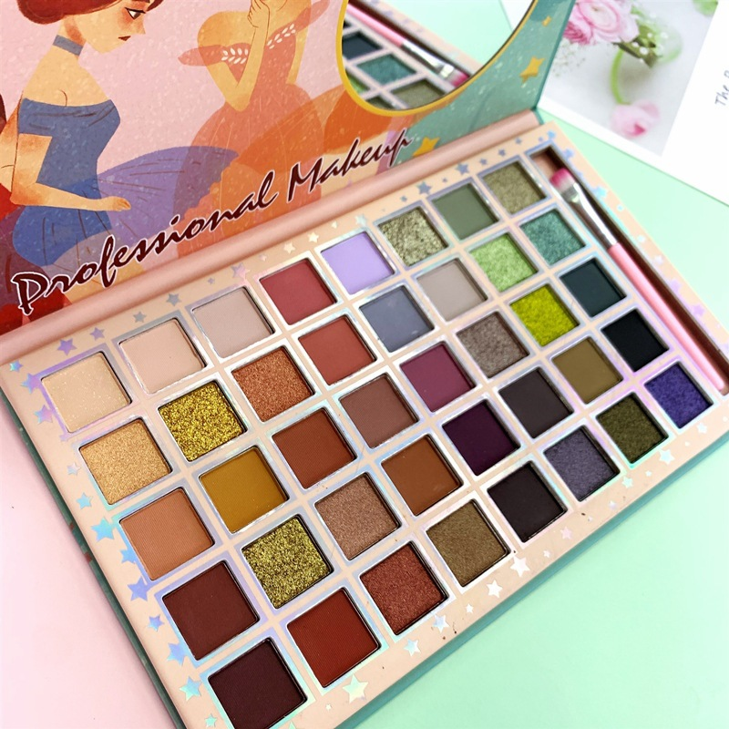 Placa de sombra de ojos multicolor mate perlado de 40 colores con patrón de niña hermosa y bonita con pincel_voghion.com