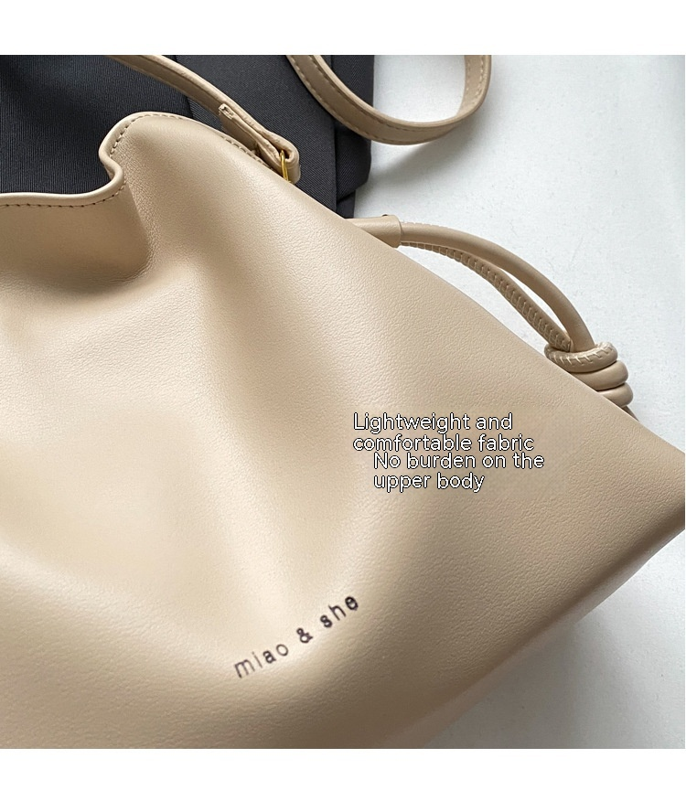2023 Nuova vendita calda di nicchia Design High-end Borsa a secchiello Borsa da donna di grande capacità Borsa a tracolla semplice urbana_voghion.com